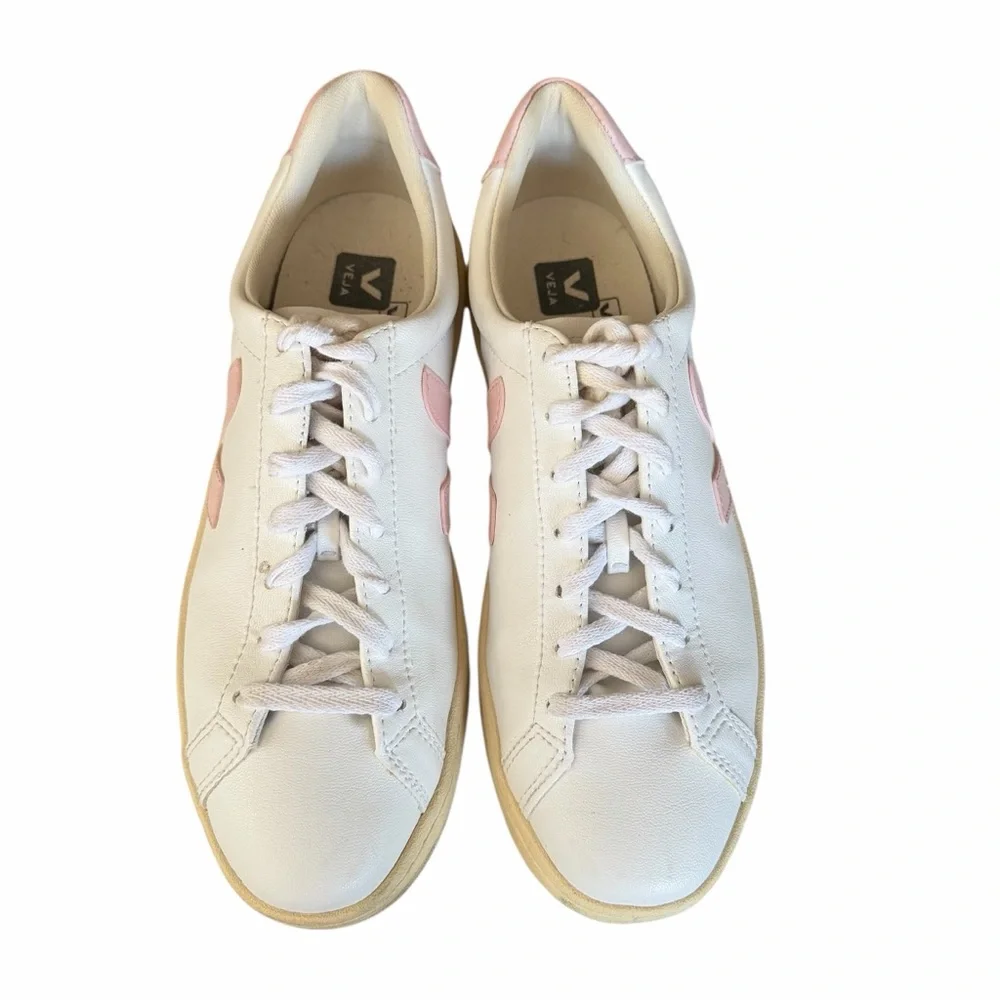 Veja Campo Sneaker Pink/White Esplar Leather Women's Size 40 (US 9) EUC!